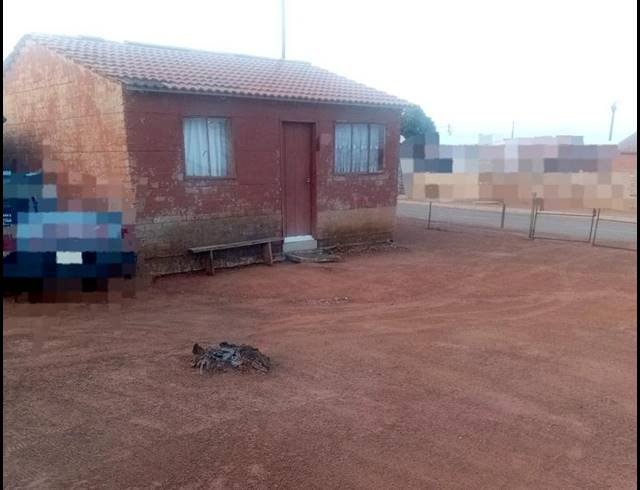 2 BEDROOM HOUSE FOR SALE IN MOHLAKENG